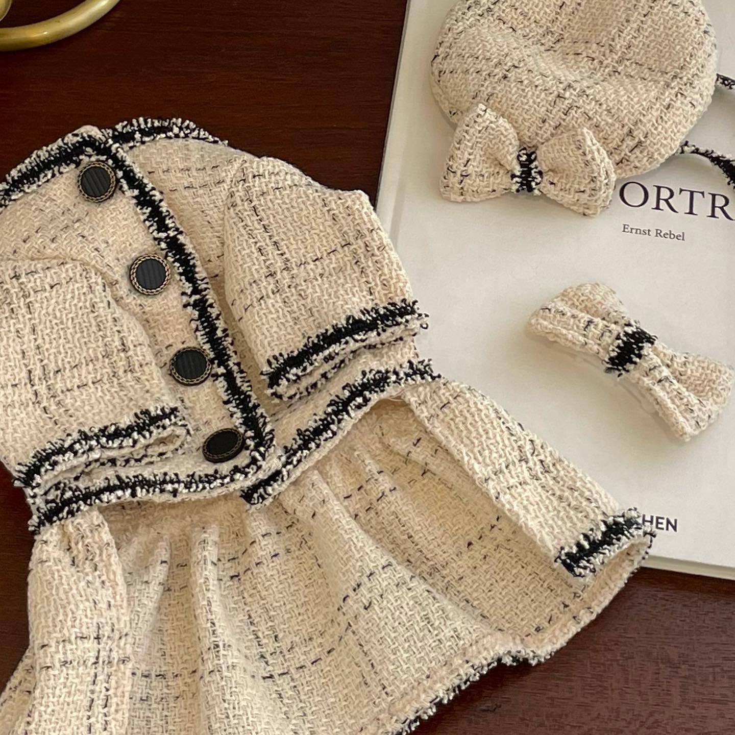Ropa estilo clásico para mascotas